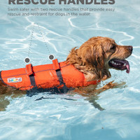  شناور جلوی گردن کمک می کند سر سگ شما را بالاتر از آب نگه دارد، چه یک شناگر تازه کار یا با تجربه باشد.
