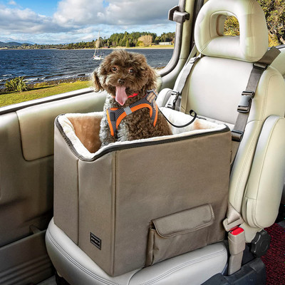 صندلی ماشین مسافرتی سگ/ گربه با کمربند ایمنی، کوسن دو طرفه قابل شستشو و جیب ذخیره‌سازی برند : Petsfit کد :  SM 604