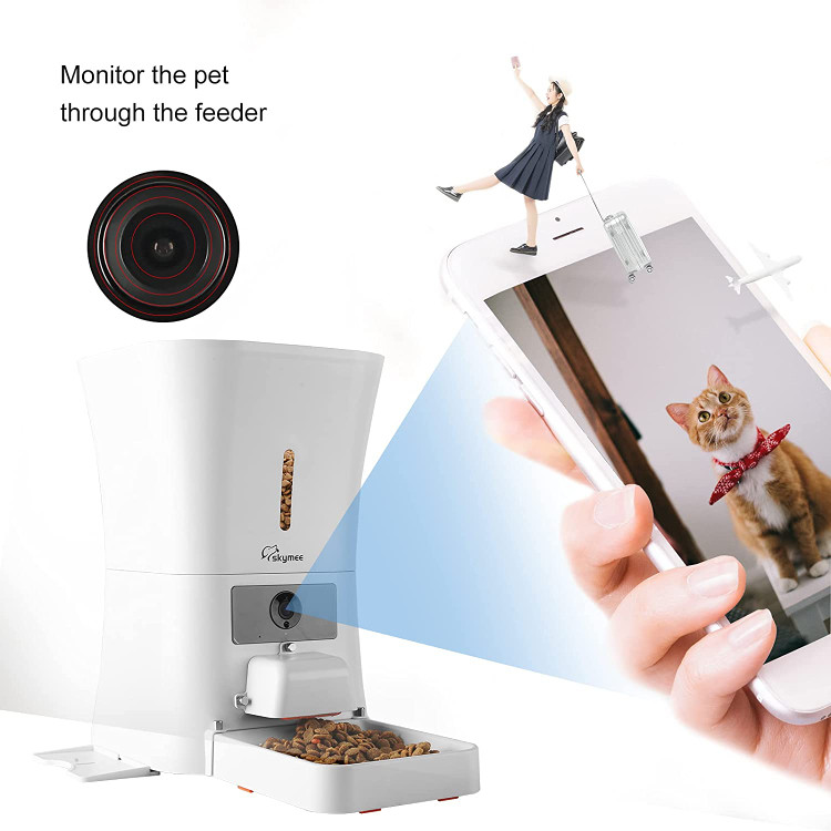 غذاخوری Skymee دارای یک سیستم منبع تغذیه دوگانه با کابل USB خارجی و 3 عدد باتری است