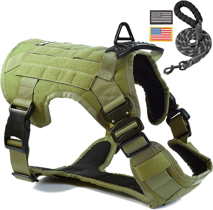 قلاده تاکتیکی سگ برند PINA کد G100 مناسب برای سگهای بزرگ و متوسط طراحی شده است