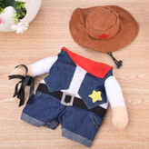 لباس خنده دار گربه یا سگ کوچک شما را بسیار زیبا و شایان ستایش می کند.