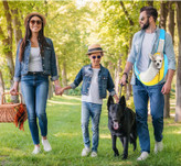 یک جیب مشبک روی شانه برای نگهداری تلفن همراه و سایر اقلام کوچک