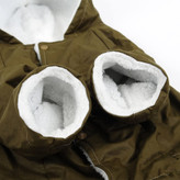 هنگام اندازه گیری موها را فشار ندهید. 3 تا 5 سانتی متر شل کنید. برای سگ بزرگ و سگ مو بلند. پیشنهاد می کنیم سایز بزرگتری انتخاب کنید