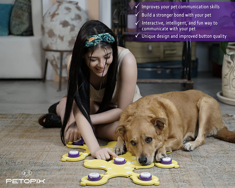 برخلاف اکثر دکمه های سگ موجود در بازار، مجموعه PETOPIX دارای 4 دکمه صحبت کردن سگ ساخته شده از میکروفون های با کیفیت بالا و بلندگوهایی است که صدای شما را به وضوح ضبط و پخش می کند