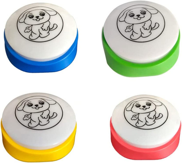 هر عبارت، پیام یا افکت صوتی را که می خواهید ارائه دهید ضبط کنید! از دکمه آموزش سگ برای برقراری ارتباط و ایجاد ارتباط عمیق تر با بهترین دوست خود استفاده کنید