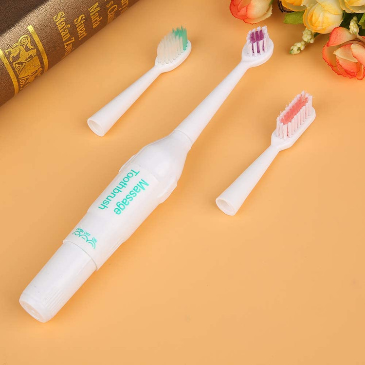 این کیت ابزار تمیز کردن سگ دارای 2 سر تمیز برس قابل تعویض برای تعویض است، برای سلامت لثه ها توصیه می شود سر برس را هر سه ماه یکبار تعویض کنید.