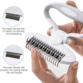 دندان های بیرونی گرد بدون خراش به آرامی پوست حیوان خانگی را ماساژ دهید. در همین حال، سمت داخلی دندان ها به اندازه کافی تیز است تا به راحتی سخت ترین تشک ها، گره ها و گره ها را برش دهد.