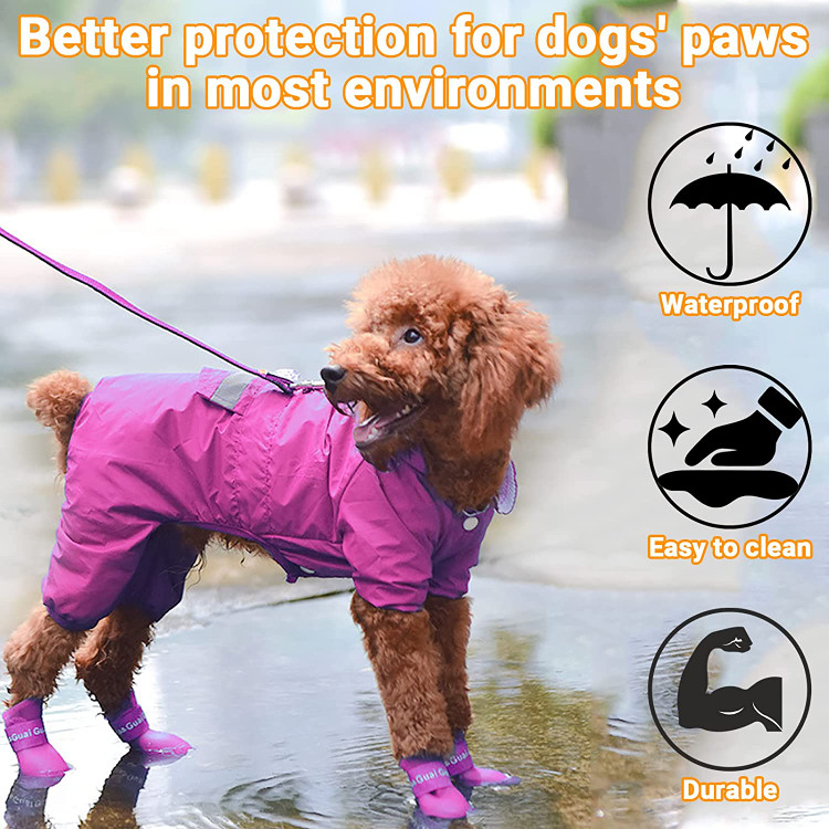 این کفشها از مواد محافظ محیط زیست PVC، غیر سمی، انعطافپذیر و نرم استفاده میکنند که میتواند خودسرانه خمیده شود و به درد پاهای حیوان خانگی آسیب برساند.