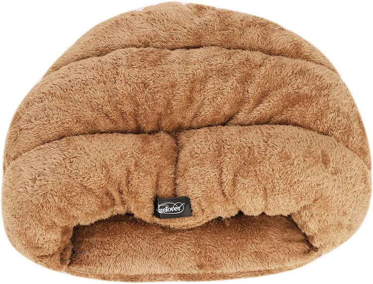 تخت خواب به راحتی کثیف نمی شود. هر تخت گربه با یک کیسه جاروبرقی بسته بندی شده است تا از تمیزی آن اطمینان حاصل شود. پس از بیرون آوردن تخت گربه، لطفا چند دقیقه صبر کنید تا پف کند.