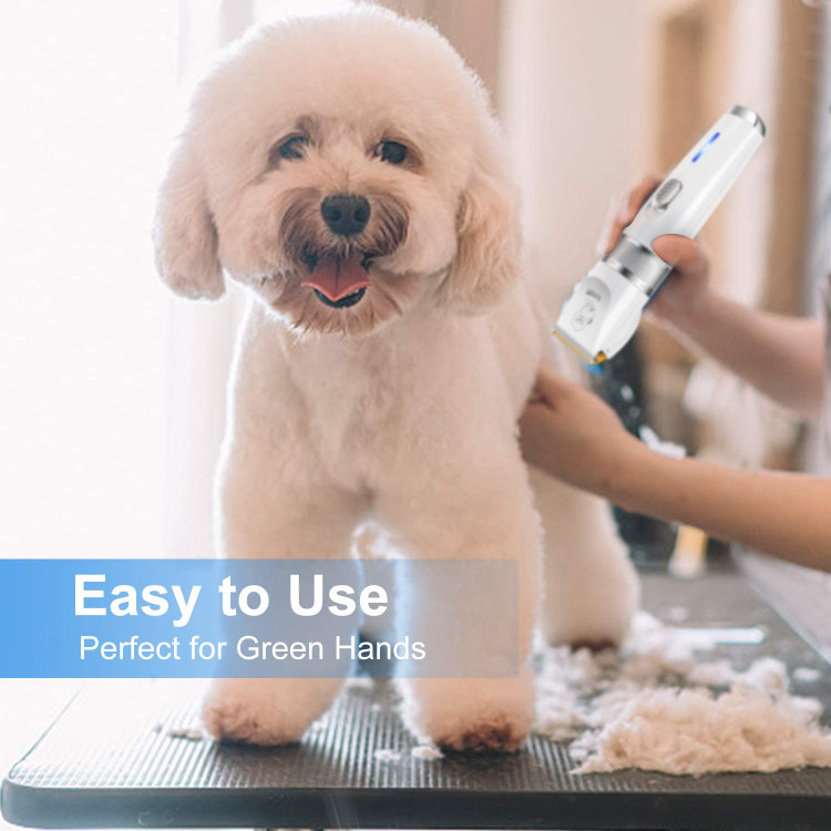 اگر حیوانات خانگی شما موهای بلند و ضخیم دارند، ابتدا باید از شانه و قیچی کوتاهتر استفاده کنید، در غیر این صورت، گیرههای آرایشگر سگ ممکن است گیر کنند.