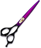 پیچ های روی قیچی می توانند سفتی قیچی را بر اساس نیاز شما تنظیم کنند. لاستیک روی قیچی نه تنها می تواند صدا را کاهش دهد تا مطمئن شود حیوان خانگی نترسد، بلکه از آسیب ساییدن دست نیز جلوگیری می کند.