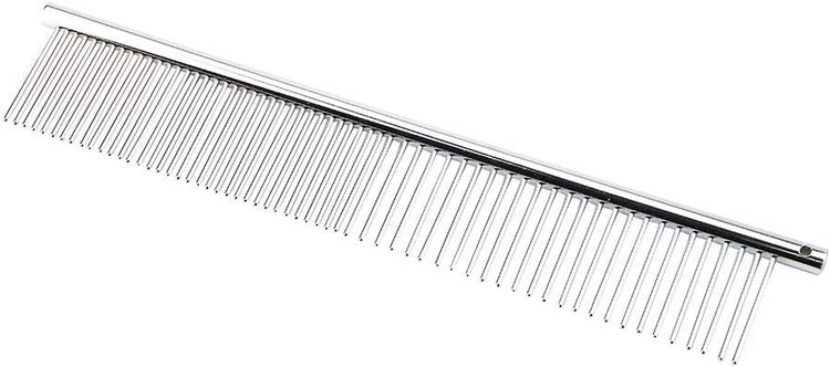 دسته طلایی قیچی از نظر ظاهری زیبا.