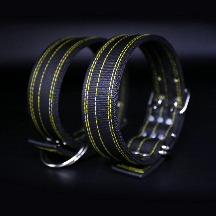 قلاده برای هر نژاد سگ با دور گردن بین 17 تا 21.5 اینچ مناسب است.